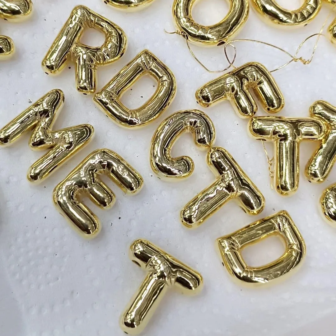Bubble Letter Necklace For Women,Dainty Balloon Initial Necklaces 18k Gold Plated Chain Pendant Alphabet Necklaces For Girlfriend Charm Simple Gift Jewelry