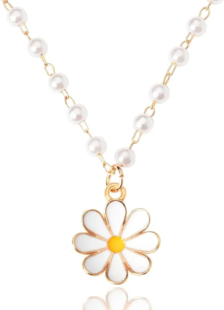 Daisy Flower Necklace White Pearl Necklaces for Women Daisy Pendant Necklace Boho Sunflower Necklaces Pearl Chain Necklace for Women Flower Bead Necklaces Daisy Themed Birthday Gifts