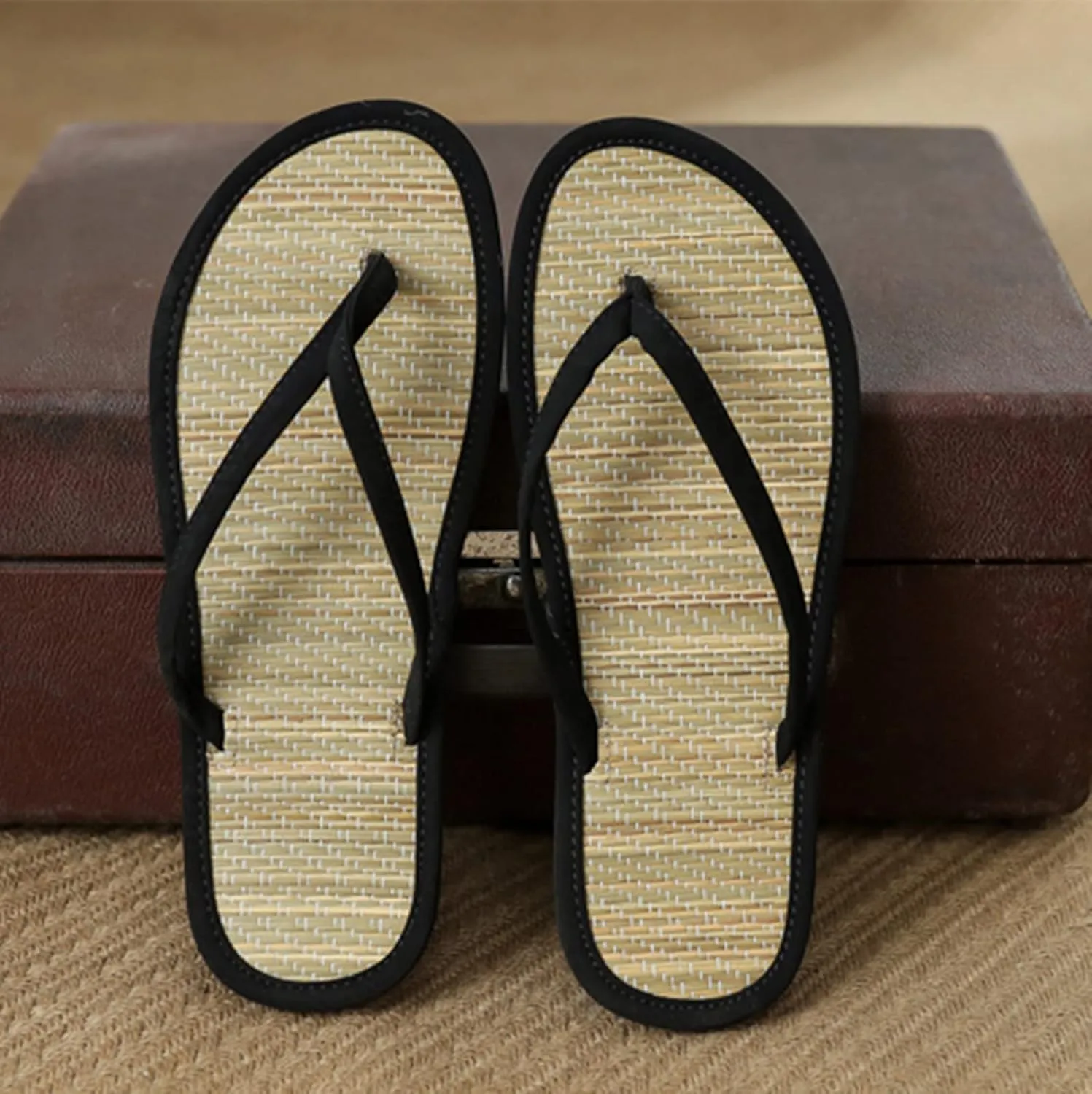 Flip Flops Women Wide Sandals for Women Wide Width Comfortable Beach Sandals Slip on Thong Flat Sandals