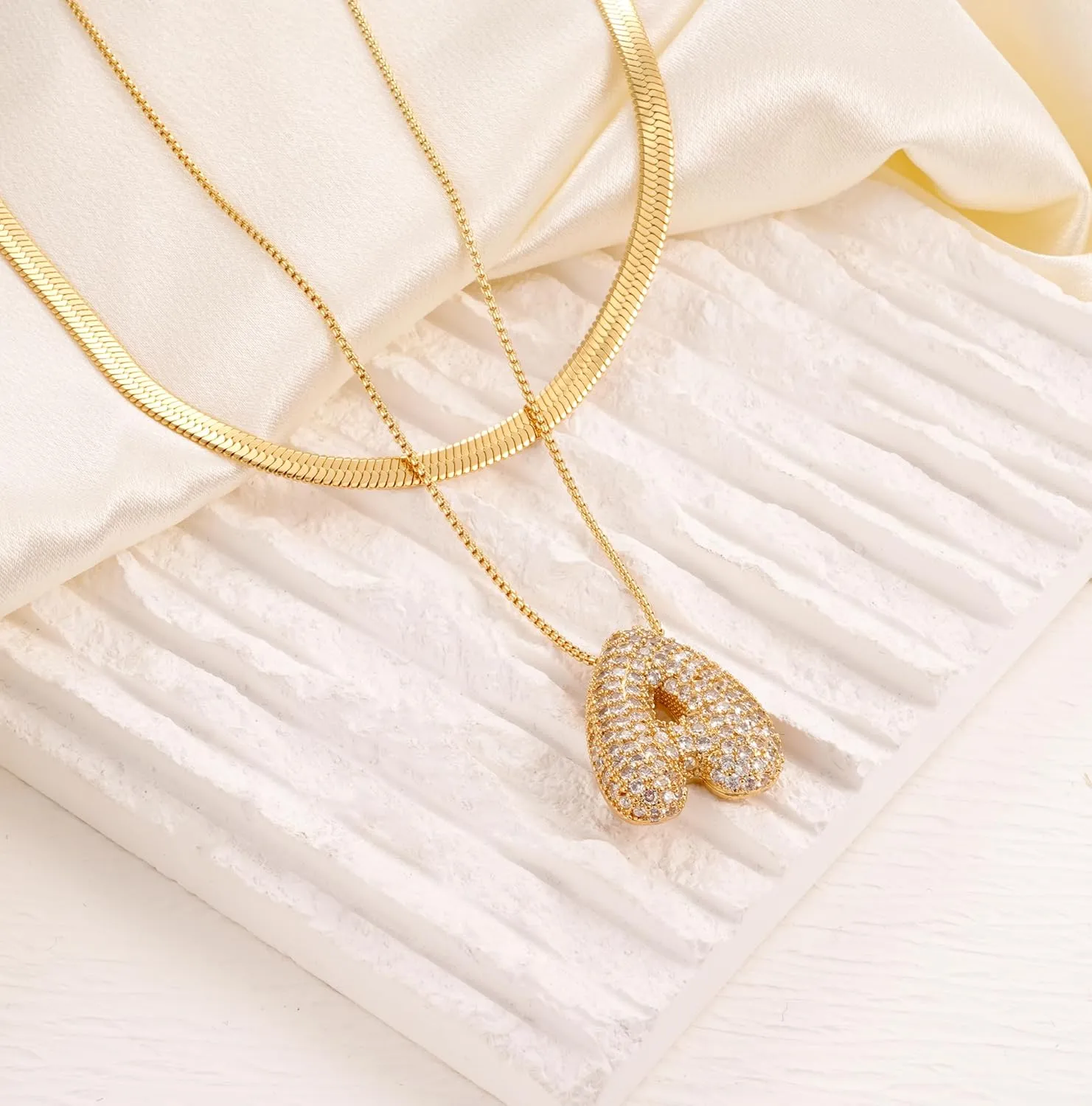 Initial Necklaces for Women, Gold Balloon Bubble Letter Necklace,18K Gold Plated Dainty Personalized Puffy Name Necklaces