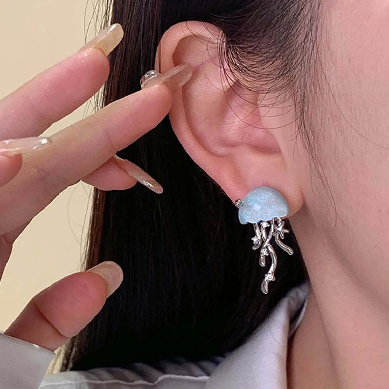 Jellyfish Earrings for Women Trendy Colorful Acrylic Jellyfish Earrings Silver Long Chain Tassel Earrings Vacation Ocean Beach Earrings Summer Earrings for Women 2024