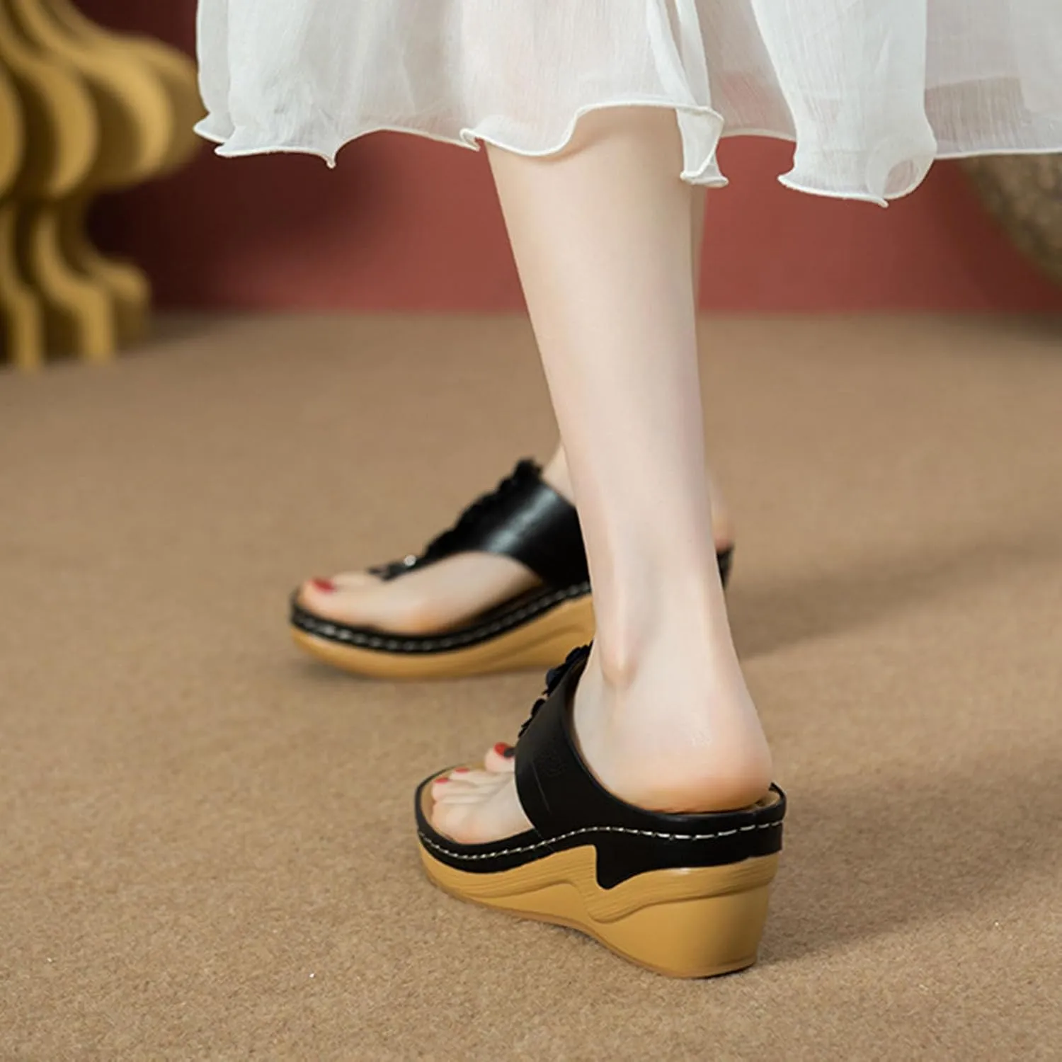 Women Boho Wedge Flip Flops Arch Support Summer Thong Sandals Flower Decor Clip Toe Slipper Beach Vacation Sandal Shoes