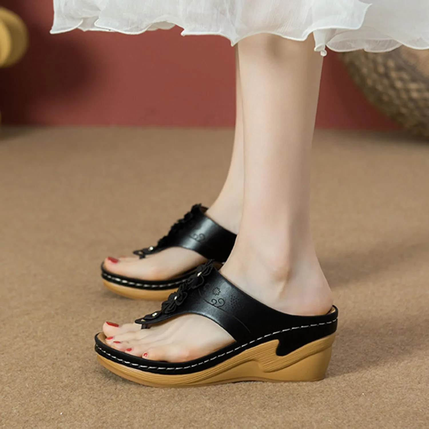Women Boho Wedge Flip Flops Arch Support Summer Thong Sandals Flower Decor Clip Toe Slipper Beach Vacation Sandal Shoes